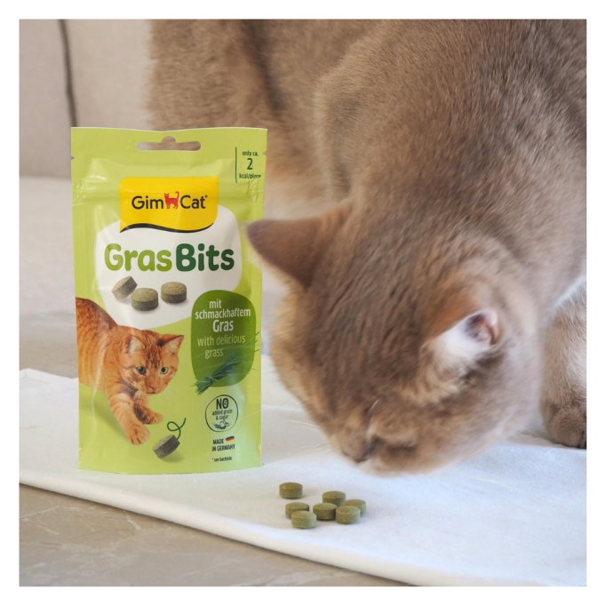 GimCat GrasBits Вітамінізовані ласощі таблетки з травою для котів з ефектом виведення шерсті 40г