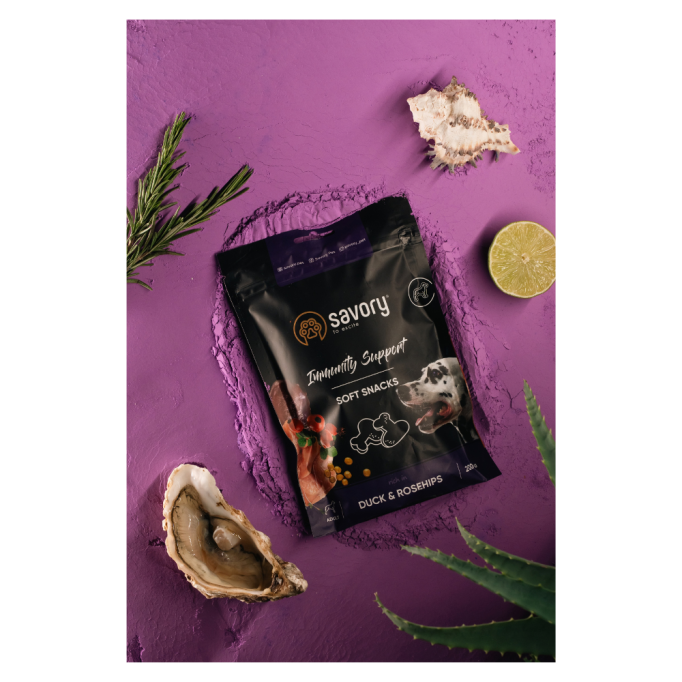 Savory Immunity Duck and Rosehip М’які ласощі для дорослих собак з качкою та шипшиною для зміцнення імунітету 200г